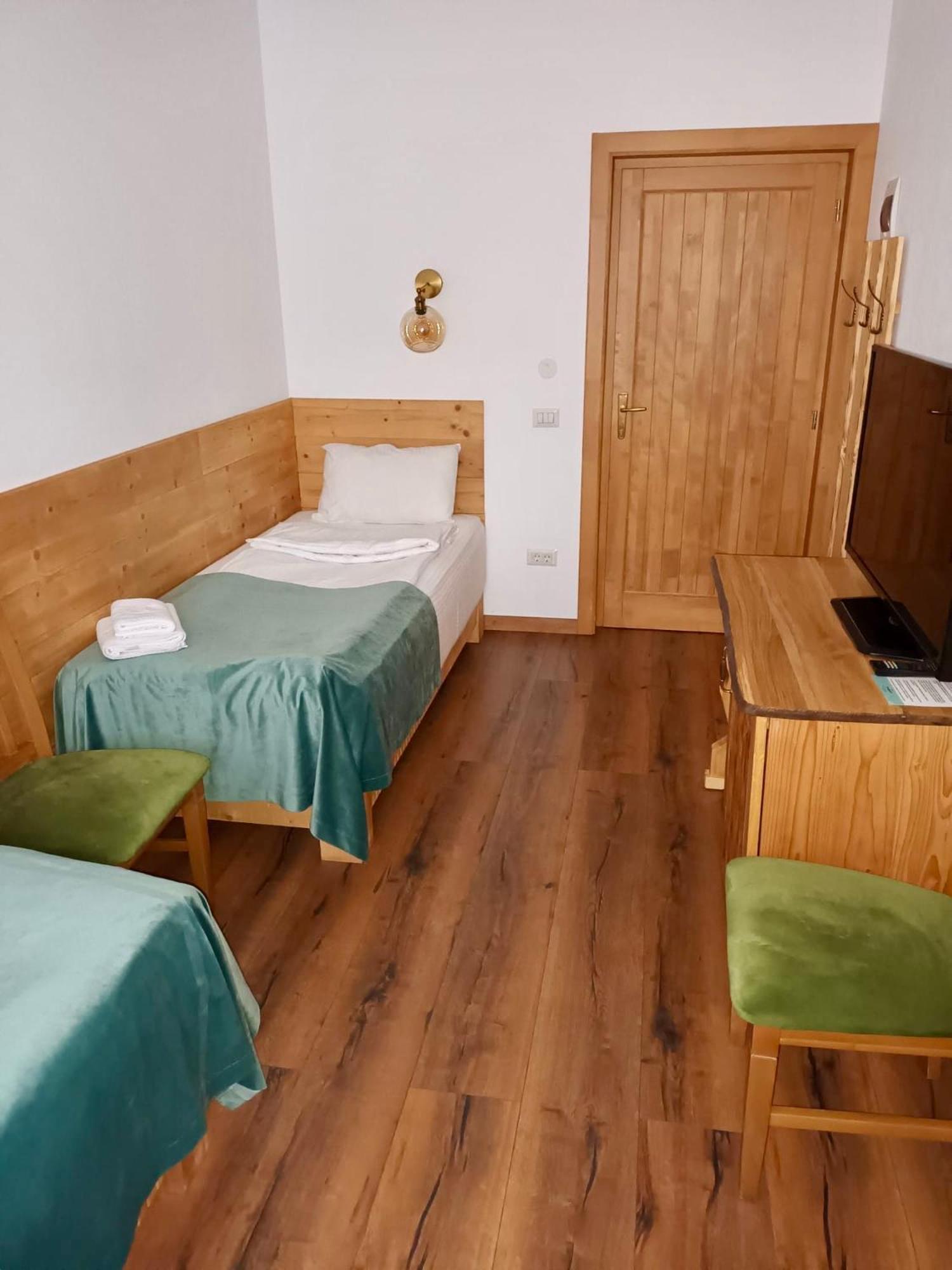 Pensiunea Coronita Vişeu de Sus Chambre photo